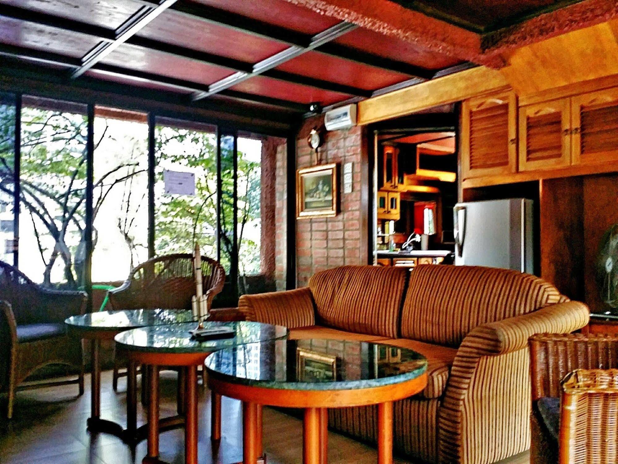Rainforest Bed & Breakfast 쿠알라룸푸르 외부 사진